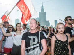 Kobiety w powstaniu walczyły nie tylko z nazistami. Walczyły o równość [rozmowa]
