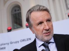 Sołowow chce budować małe atomy w dwóch krajach. 