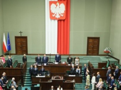 Polacy mogą dostać nowy dzień wolny od pracy: data już wyznaczona. Sejm rozpatrzył ważny wniosek