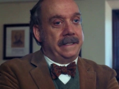 Powstanie serialowa wersja niszowej serii horrorów. W roli głównej Paul Giamatti