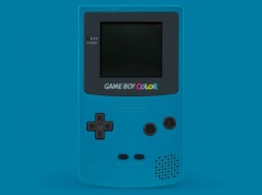 Game Boy Color zostaje wyrzucony do kosza, ponieważ nie działa - gracz kupuje go za jedyne 19 euro i odkrywa, że jednak jest sprawny