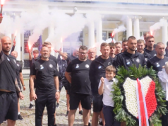 Piękny gest piłkarzy Polonii. Uczcili pamięć o powstańcach! [WIDEO]