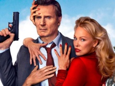 Naga broń – recenzja filmu. Komedia jeszcze nie umarła