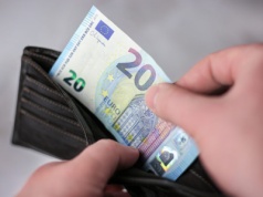 Nowy banknot z Marią Skłodowską-Curie wywołał kontrowersje – spór o narodowość noblistki
