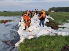 Koniec akcji w Świętym Gaju. Wał został uszczelniony [ Wiadomości ]