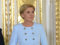 Agata Kornhauser-Duda nie wróci do krakowskiego liceum. 