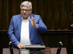 Żona najbogatszego posła KO dostała środki z KPO. Ten tłumaczy: Sprawa jest czysta, nie można się przyczepić