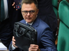 Wysokie pensje i gigantyczne faktury. Polska 2050 szasta milionami z subwencji