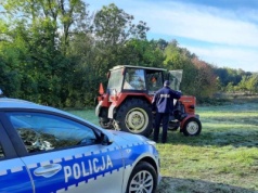 Rolnicy koszą zboże, a policja kosi mandaty – sezon żniw rozpoczął się na dobre