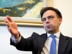 Kilka OKI, ale jeden limit. Domański o nowym pomyśle, IKZE i zmianach w PIT dla rodzin