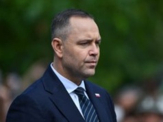 Tak Nawrocki awansował generałów. Kulisy decyzji kadrowych