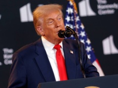 USA zawiesiły część sankcji wobec Rosji. Komunikat rządu przed spotkaniem Trumpa z Putinem