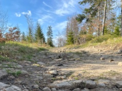 Szykuje się upalny długi weekend na beskidzkich szlakach. GOPR przypomina o podstawowych zasadach