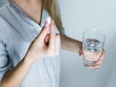 Partner rozpuścił jej w napoju 10 tabletek aborcyjnych. Kobieta skarży jego i dostawcę