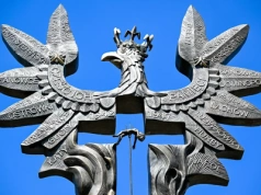 Zdewastował pomnik w Domostawie. 17-letniemu Ukraińcowi grozi dożywocie