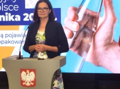 Kaucja w sklepach i aptekach. Ministerstwo klimatu stawia sprawę jasno