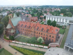 Siostry tłumaczą ucieczki pięciu wychowanek. „Błędy były, ale opieka była odpowiedzialna”