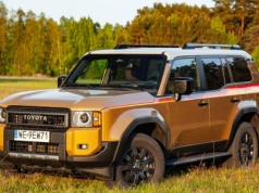 Kultowy nie bez powodu. Nowy Land Cruiser czerpie garściami z klasyki