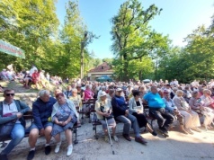 Letni salon żegnamy operetką  [ Kultura ]