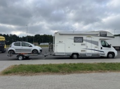 Kamper Citroën 2.2 diesel, drugi Citroën C1 a do tego Starlink, Thermomix i mamy wakacje marzeń!
