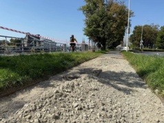 Rowerzystom będzie wygodniej – trwa remont drogi rowerowej na wyb. Wyspiańskiego.