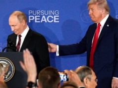 Bliskie związki z Trumpem pomogły Nawrockiemu wygrać wybory. Teraz może za to zapłacić wysoką cenę