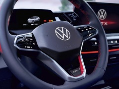 Dotykowe pola na kierownicy są niebezpieczne? Pozew zbiorowy kierowców Volkswagena
