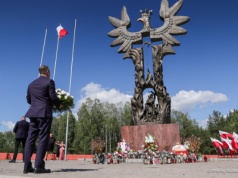 Karol Nawrocki na Podkarpaciu. „Obowiązkiem jest pielęgnowanie pamięci o Ofiarach ludobójstwa”