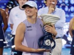 Zrobiła to! Iga Świątek po raz pierwszy wygrała turniej w Cincinnati