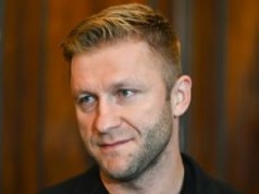 RZADKI WIDOK: Kuba Błaszczykowski opublikował zdjęcie z wakacji. Zapozował przy żonie odzianej w strój kąpielowy