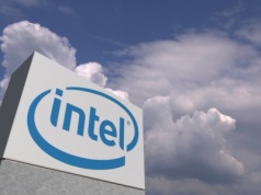 Intel na celowniku inwestorów i rządu USA. Kurs akcji mocno w górę