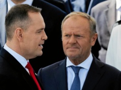 Zaskakujący sondaż. Polacy chcą współpracy Nawrockiego z Tuskiem