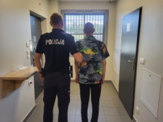 Ukrainiec przewoził w bagażniku afgańskich nachodźców