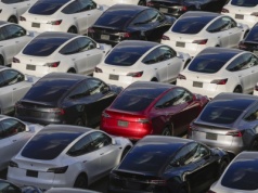 Tesla chce przyciągnąć klientów. Nowe samochody taniej nawet o połowę