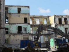 Trwa wielka inwestycja w ścisłym centrum Katowic. Kamienice wyglądają jak po wojnie, ale to się szybko zmieni