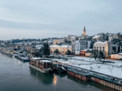 LOT: Więcej lotów na Bałkany zimą