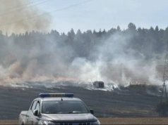 Potężny pożar w Mojeszu. Gęsty dym widać z kilku kilometrów