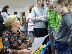 Czy pierwsza dama mogłaby wrócić do pracy nauczycielki w szkole? Eksperci wyjaśniają