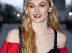 Sophie Turner odpiera zarzuty o zaniedbywanie córek. Zdecydowana reakcja aktorki