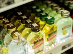 Analitycy: Dwie spółki z GPW ucierpią przez wzrost akcyzy na alkohol