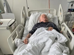 Lech Wałęsa w szpitalnym łóżku. Wspomniał o operacji