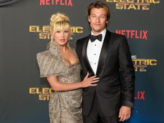 Młoda gwiazda Stranger Things adoptuje dziecko