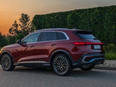 Czerwone, głośne i wściekłe. Nowe Audi SQ5 nie bierze jeńców