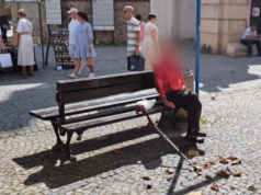 Bez litości - Bezdomny w centrum Jeleniej Góry podzielił mieszkańców