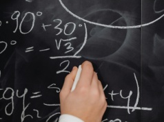 Matematyk wynalazł rewolucyjną metodę dla równań kwadratowych. Przełom po 4000 lat!