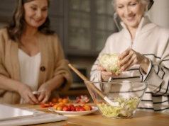 Potwierdzono związek między starzeniem się epigenetycznym a ryzykiem raka jelita grubego u kobiet po menopauzie