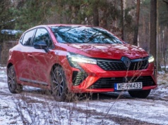 Cennik nowych samochodów Renault. – sierpień 2025
