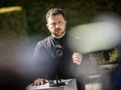 Zełenski w Dniu Niepodległości: Jeszcze nie zwyciężyliśmy, ale na pewno nie przegrywamy
