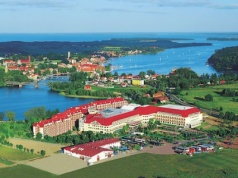 W Mikołajkach powstanie nowy hotel ze 120 pokojami. Władze Mikołajek zadowolone, odmiennego zdania miłośnicy mazurskiego krajobrazu