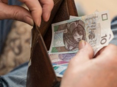 MOPS przyzna ten zasiłek, nie patrząc na dochód. Polacy wciąż o tym nie wiedzą